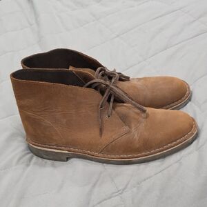 Men's Brown Suede Chukka Boots
